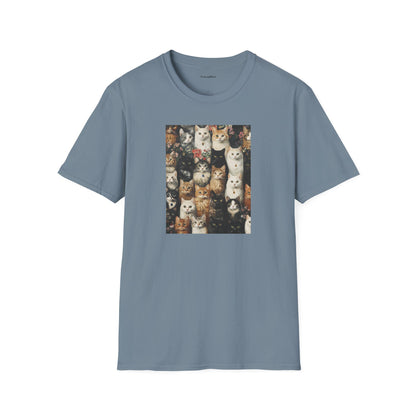 Cats wallpaper T-Shirt