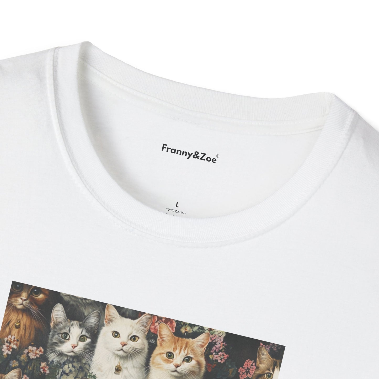 Cats wallpaper T-Shirt